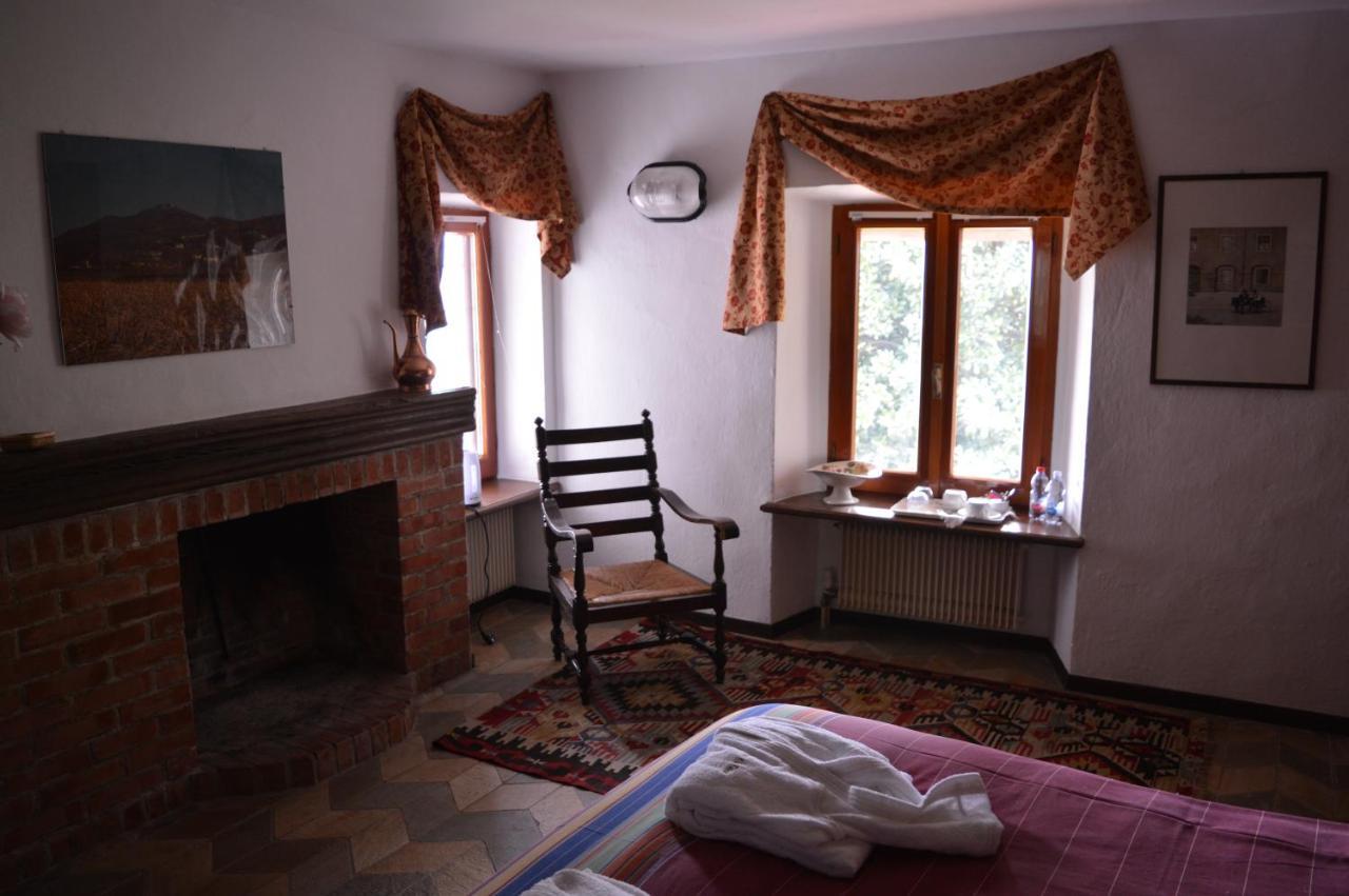 L'Uovo E La Faina Bed & Breakfast Busca ภายนอก รูปภาพ