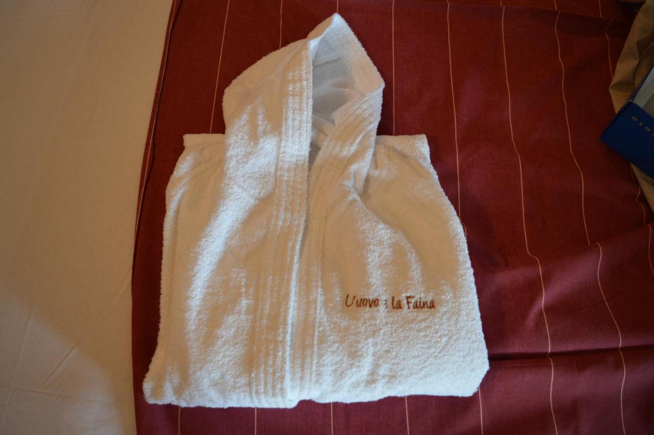 L'Uovo E La Faina Bed & Breakfast Busca ภายนอก รูปภาพ