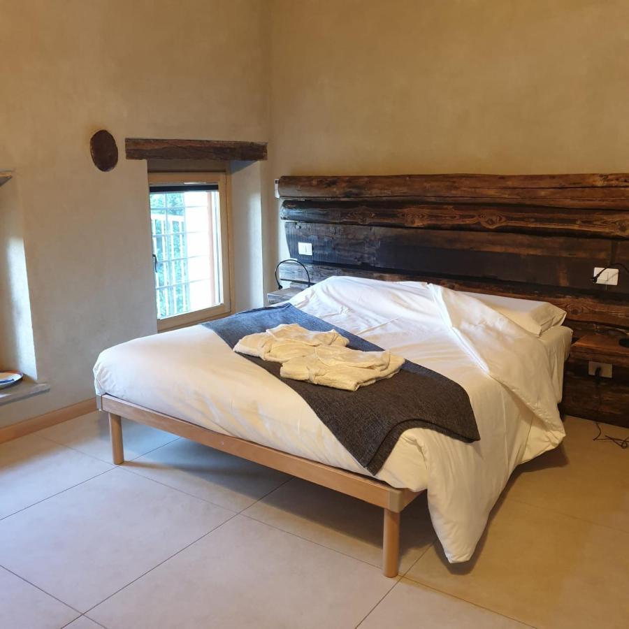 L'Uovo E La Faina Bed & Breakfast Busca ภายนอก รูปภาพ