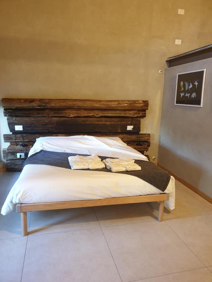 L'Uovo E La Faina Bed & Breakfast Busca ภายนอก รูปภาพ